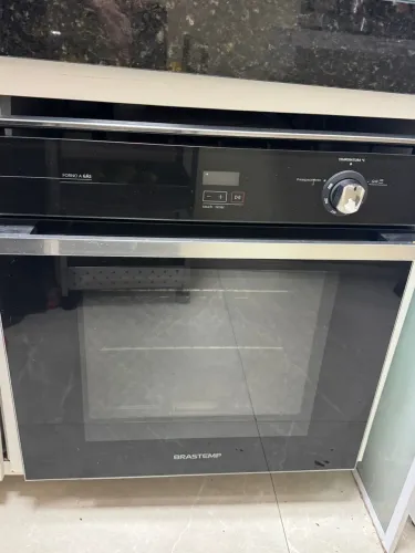 Lindo forno de embutir Brastemp em perfeito estado de conservação