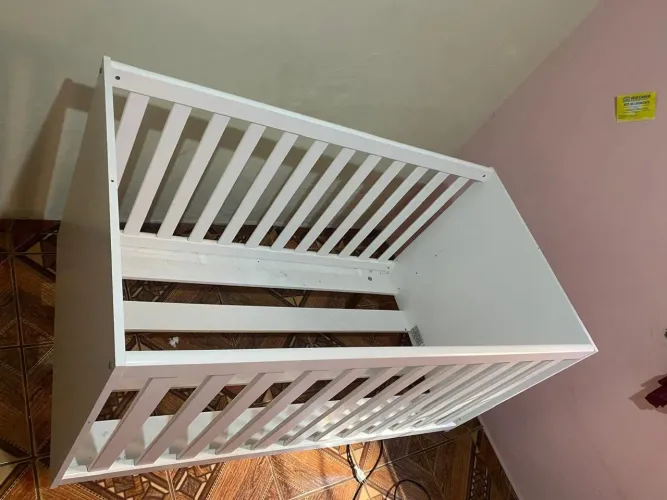 Vendo berço semi novo 