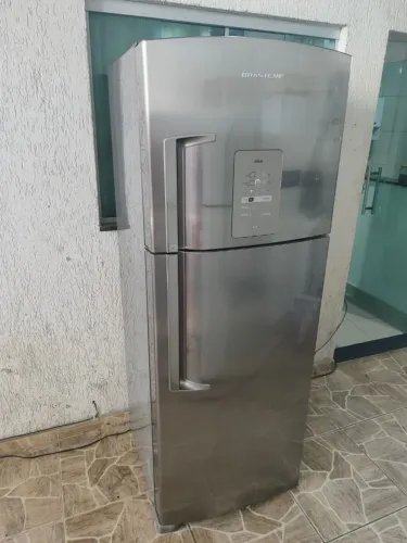 Geladeira Brastemp inox semi-nova faço frete grátis