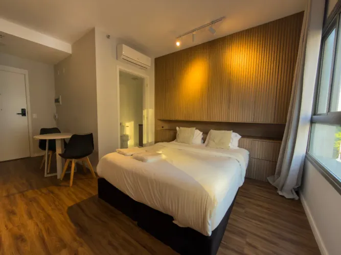 Studio para venda e locação em Campo Belo com 1 quarto, sendo 1 suíte, 24m²