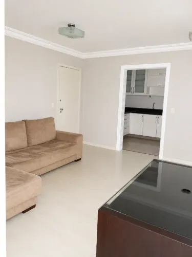 Apartamento Mobiliado com 2 Quartos na Av. Silva Jardim - Próximo ao Shopping Curitiba