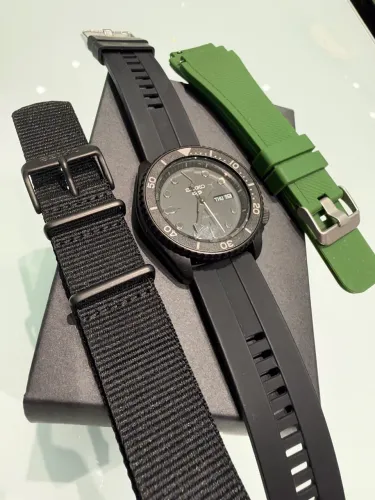 Seiko 5 Sports SRPD79B1 Blackout Automático + NF + Caixa + Pulseiras Extras