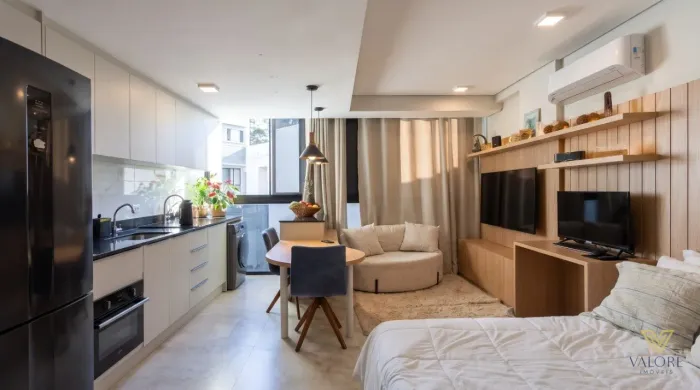 Studio Mobiliado com Vaga de Garagem em Cacupé - Florianópolis