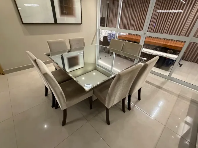 Mesa de jantar quadrada de 8 lugares 1,50 X 1,50