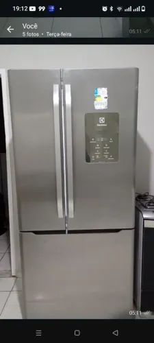 Vendo uma geladeira