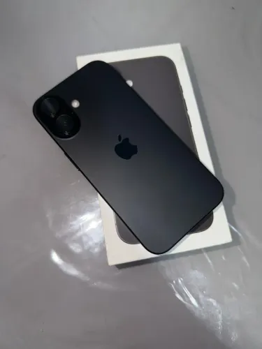 iPhone 16