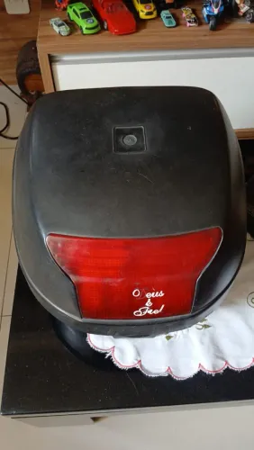 Baú e suporte Fazer 250