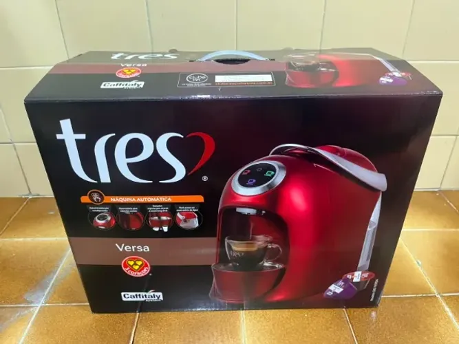 Cafeteira Espresso Versa Vermelha - 3 Corações (Nova, Lacrada c/ Nota Fiscal)