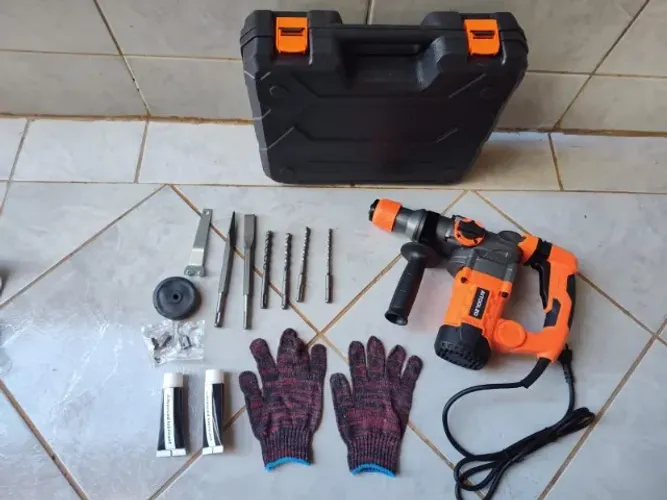 Kit Martelete Rompedor Perfurador De Concreto 2200w Laranja 220v