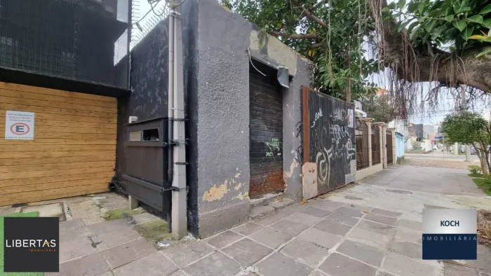 Terreno a venda ideal 217,8mq para loja no Bairro Floresta