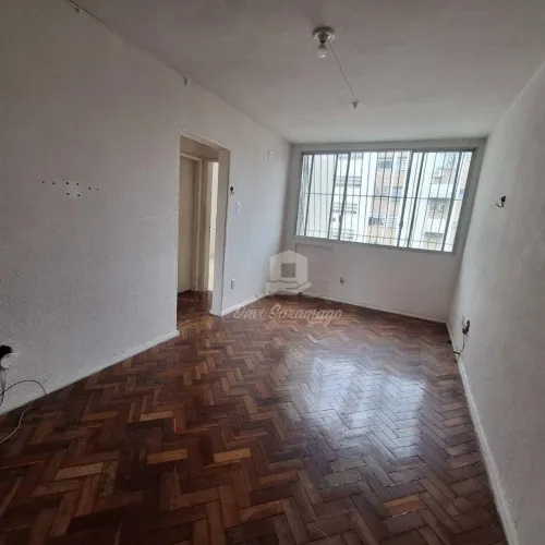 Apartamento de Dois Quartos na Avenida Professor João Brasil