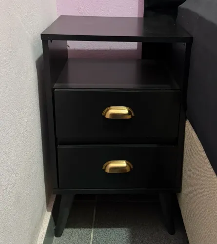 2 Criado mudo preto (novos, usado 1 mês somente)