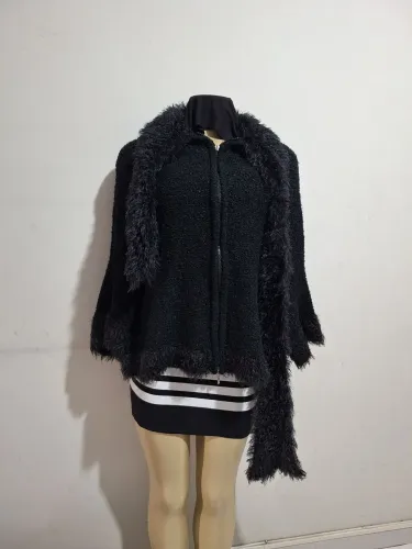Blusa feminino pelinhos preto 
