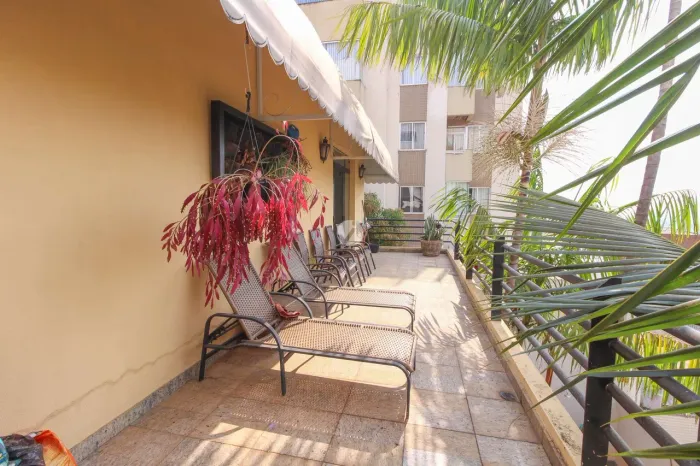Casa Triplex, 4 quartos, 1 suite, 4 vagas