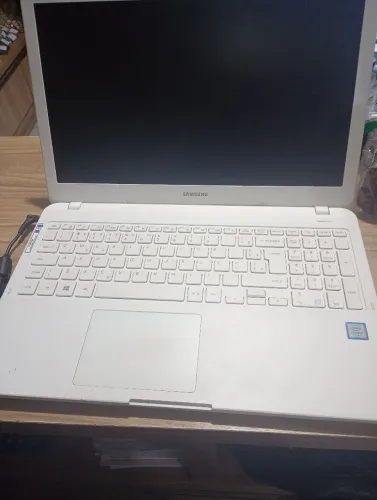 Vendo notebook Samsung 
