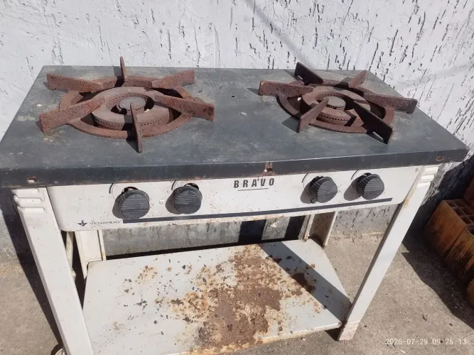 Vendo fogão industrial 250 top
