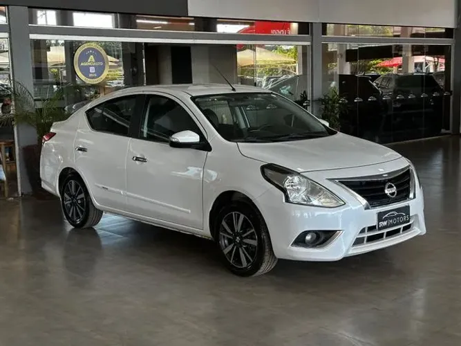 Nissan Versa Unique 1.6 16V Flexstart 4P Aut. 2018
