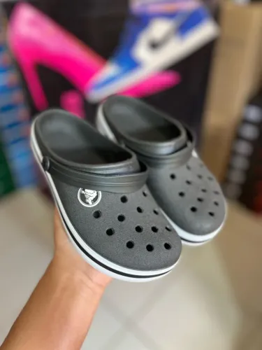 Crocs Classic Clog - Preta