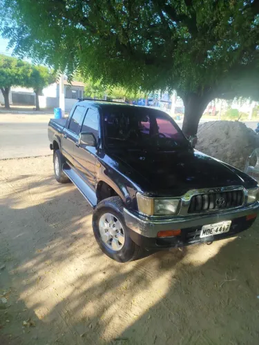 Toyota Hilux CD SRV 4X4 3.0 8V 116cv TB Diesel 2002