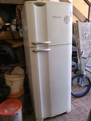 Geladeira - Para conserto!!!