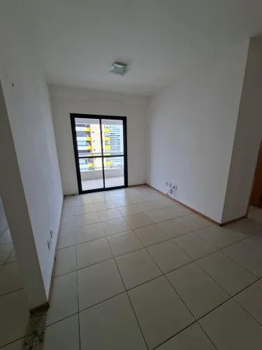 The One Residence, 3 quartos, 8º andar.