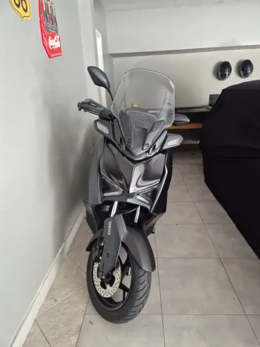 Yamaha Xmax 2025 Único Dono ( 5300km )