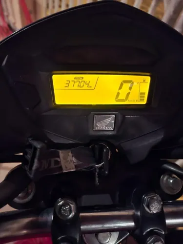 Vendo Cg Start 160, ano/modelo 2018, com 40.000 Km (pode confiar), nova, único dono!