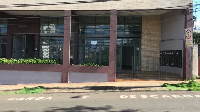 Vende-se Loja na R. Fernando de Noronha esquina com o SESC 03 Amplas Portas. Oportunidade!