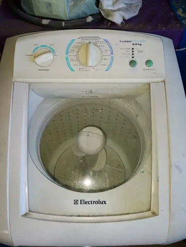 Máquina de lavar Eletrolux 9 kg