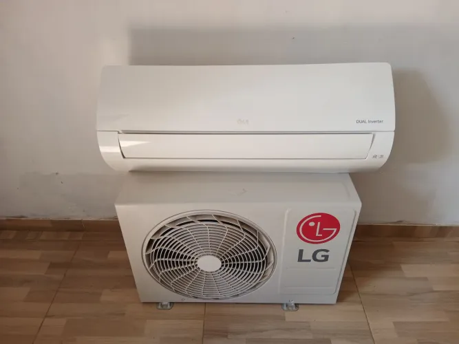 AR CONDICIONADO SPLIT 12 MIL BTUS