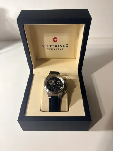 Relógio Victorinox Swiss Army masculino