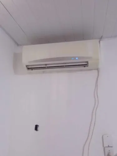 Ar-Condicionado Springer 12.000 BTU 220V ? R$ 799