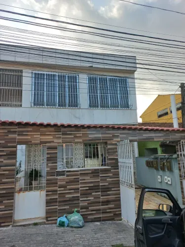 Casa à venda na Rua Coronel Tamarindo, Vila Iara, São Gonçalo - RJ