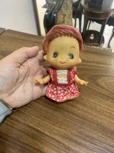 Boneca antiga