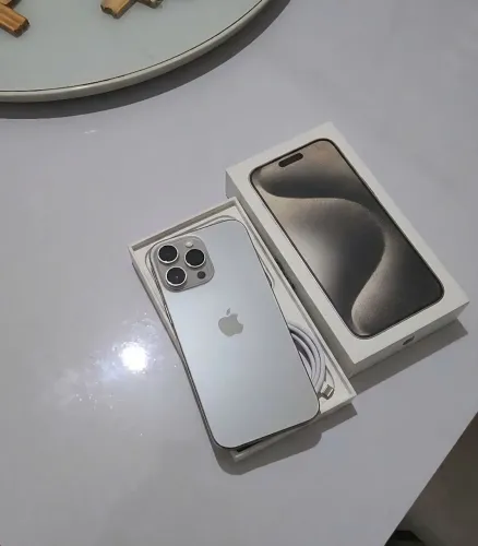 IPHONE 15 PRO MAX 256GB ESTADO DE NOVO