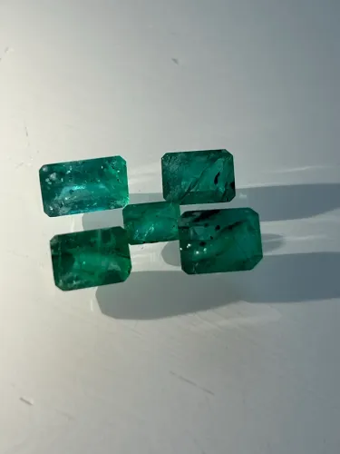5 Esmeraldas Naturais Corte Retangular (Esmeralda Cut) - Lote Pedras Verdes para Joias