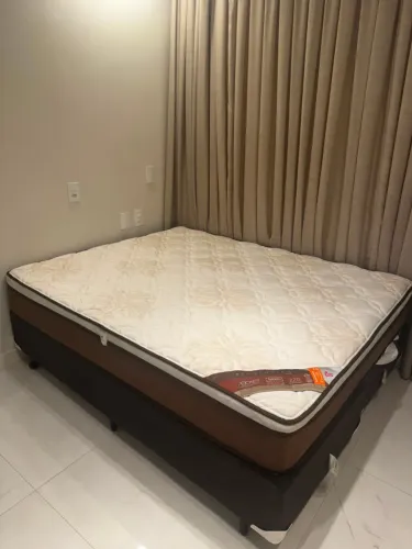CAMA BOX QUEEN REVOLUTION POCKET CASTOR 220