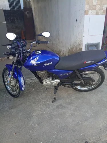 Titan 150