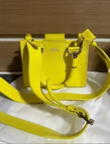 Bolsa Tote Abbraccio Arezzo 100% Couro Amarela Pequena