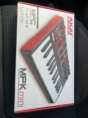 Controladora Akai mpk mini