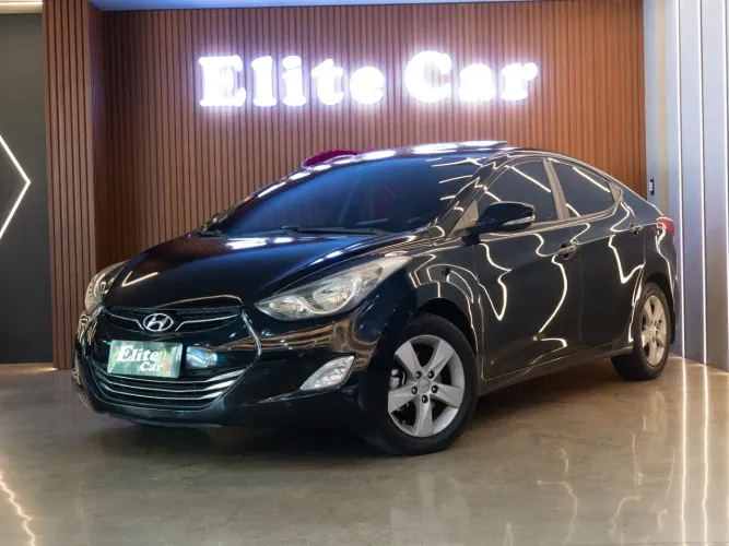 Hyundai Elantra GLS 2.0 16V Flex Aut. 2013