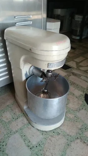 batedeira 12 L