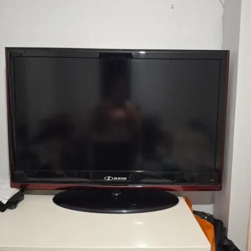 Tv ibuster 42 polegadas NÃO É SMART