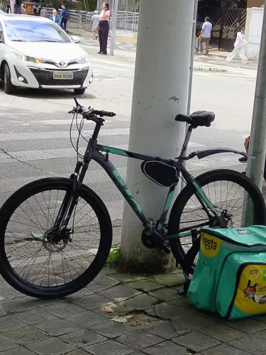 VENDO BIKE GTA TOP DE LINHA ...COM N/F