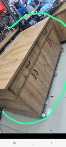VENDO BALCÃO EXPOSITOR CENTRO DE LOJA FÍSICA - SÃO JOSÉ DOS PINHAIS-P