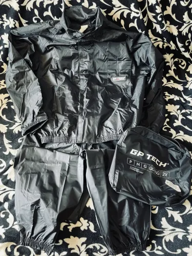 VENDO Capa de chuva GP TECH - $200