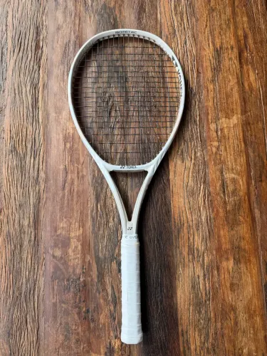 Yonex VCORE 98 Sand Grip L4