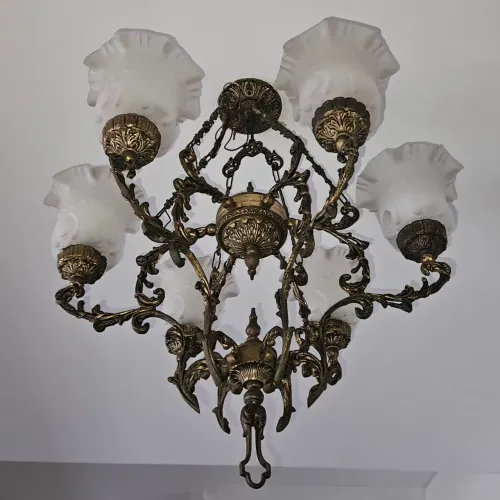 Lustre Clássico em Bronze com 6 Tulipas de Vidro