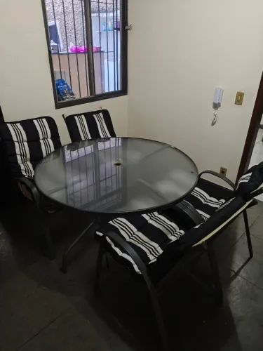 Mesa para Área Externa com Tampo de Vidro Redonda