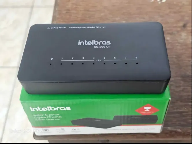 Switch com 8 Portas Gigabit Ethernet